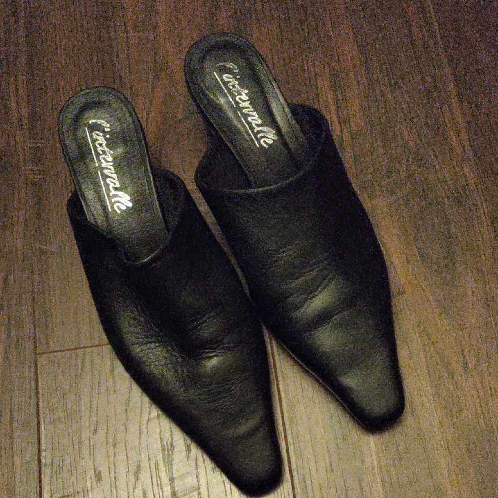 L'intervalle Black Leather Mules